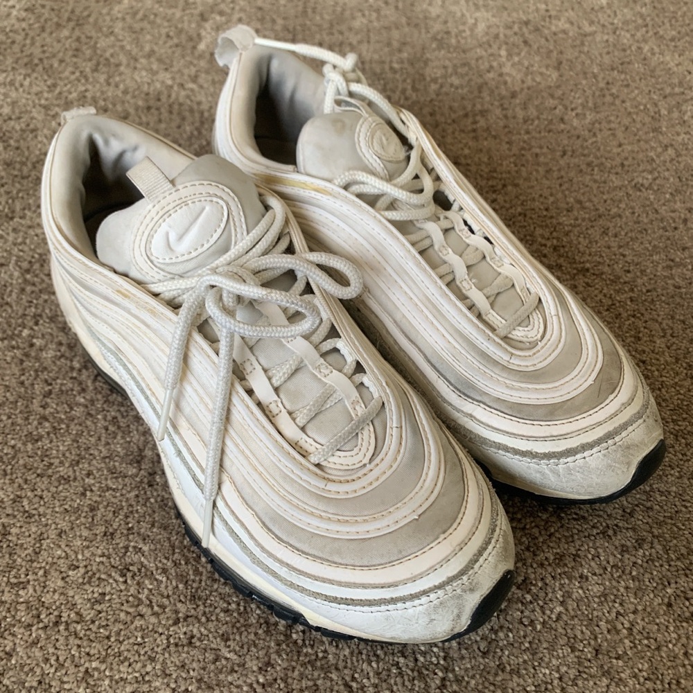 Women’s size 9.5 Nike Air Max